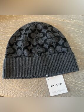 Coach Signature C 100% Wool Beanie Hat
